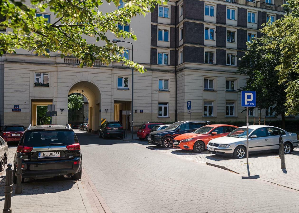 At The Fountain Apartment Варшава Екстериор снимка